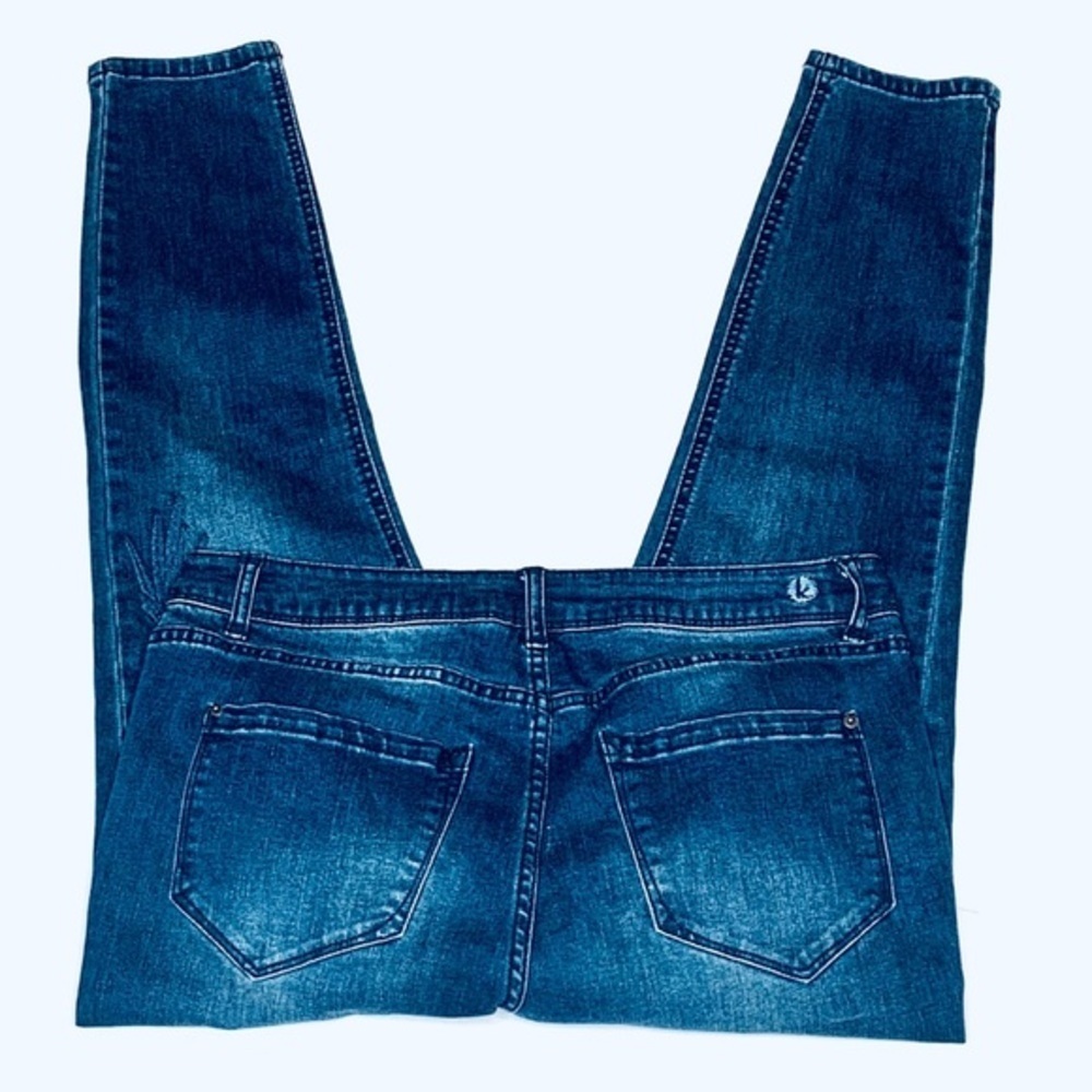 Kensie Skinny Embroidered Dark Wash Jeans-8 - Picture 4 of 9